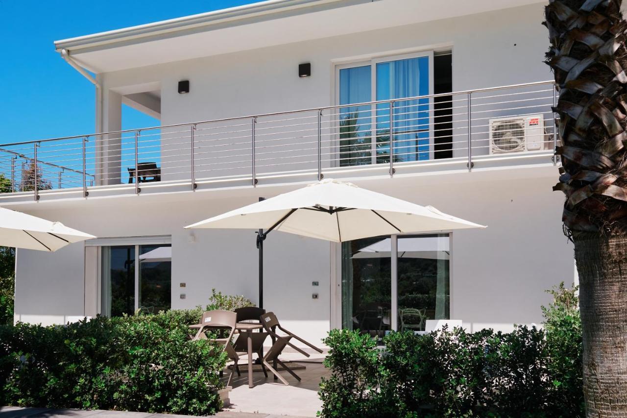 Resilienza Apartment Capo dʼOrlando Extérieur photo